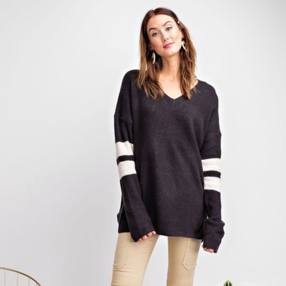 EASEL Athletic Striped Black White V-Neck Soft Sweater New With Tags Small - Picture 2 of 8